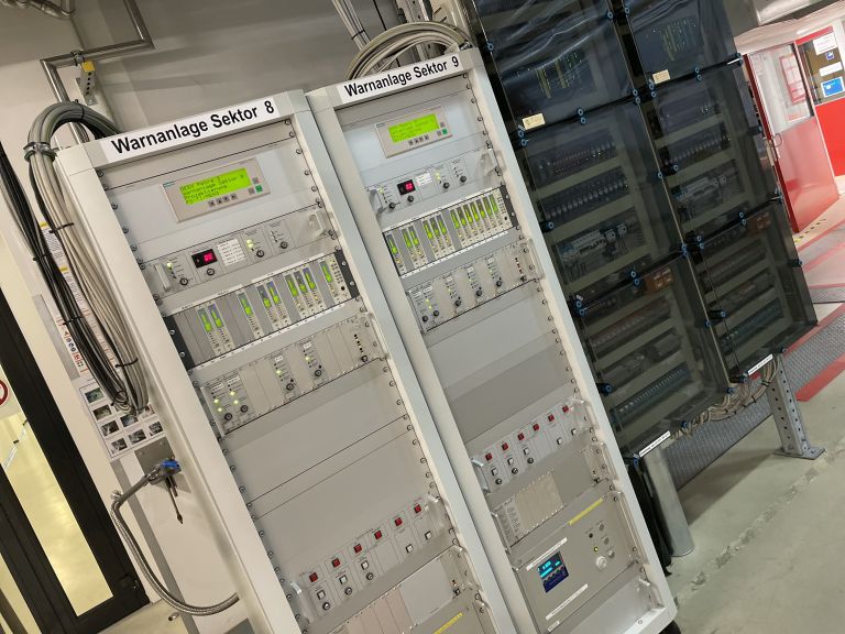 Sektor-Gaswarnanlage in der Max-von-Laue Halle